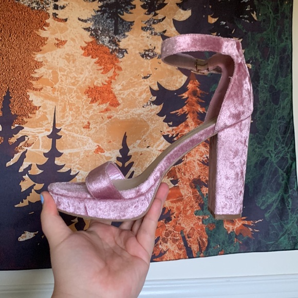 Forever 21 Pink Velvet Heels - Picture 4 of 8